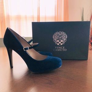 Vince Camuto Navy Heels